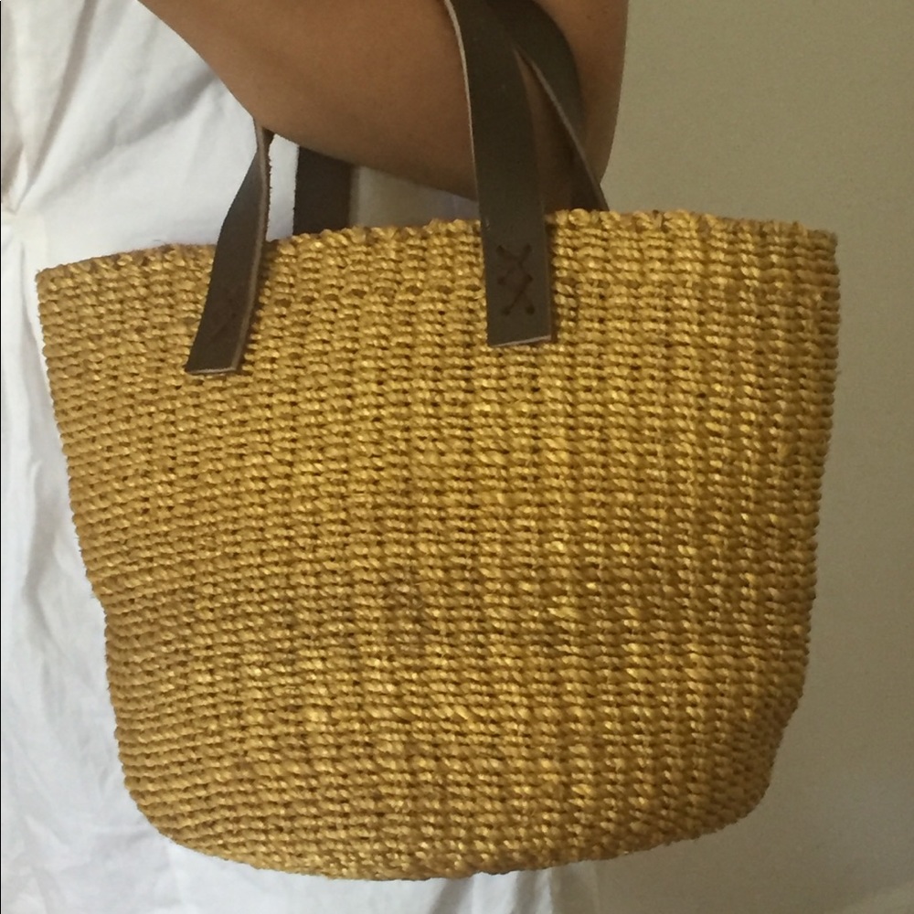 New Handwoven bag woth leather straps